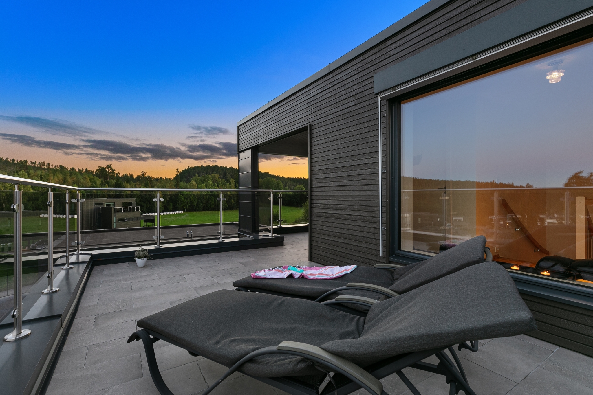 33terrasse kveld