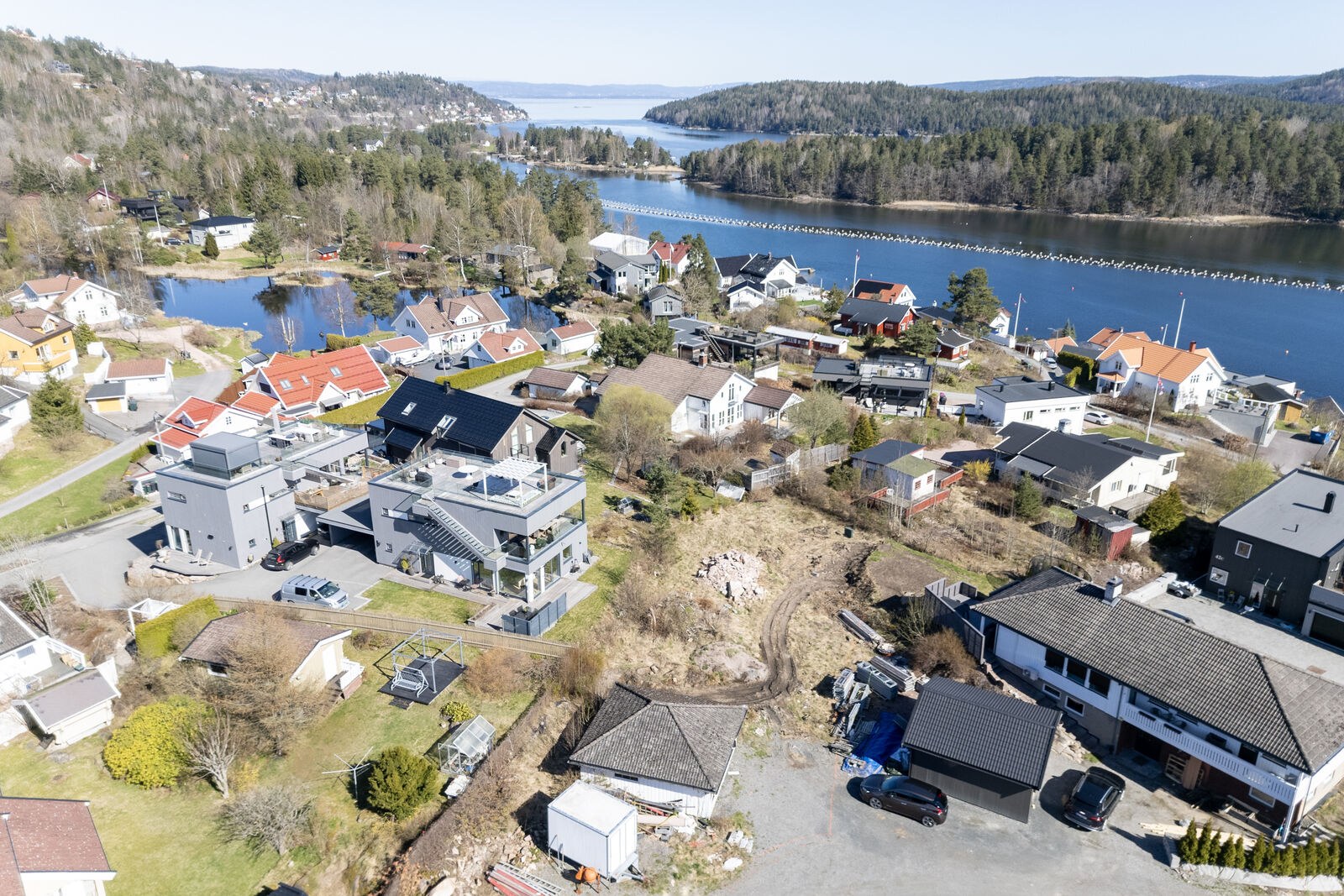 Flott beliggenhet paa det beste omraadet i Saetre sentralt solrikt og med kort gangvei til Saetre sentrum